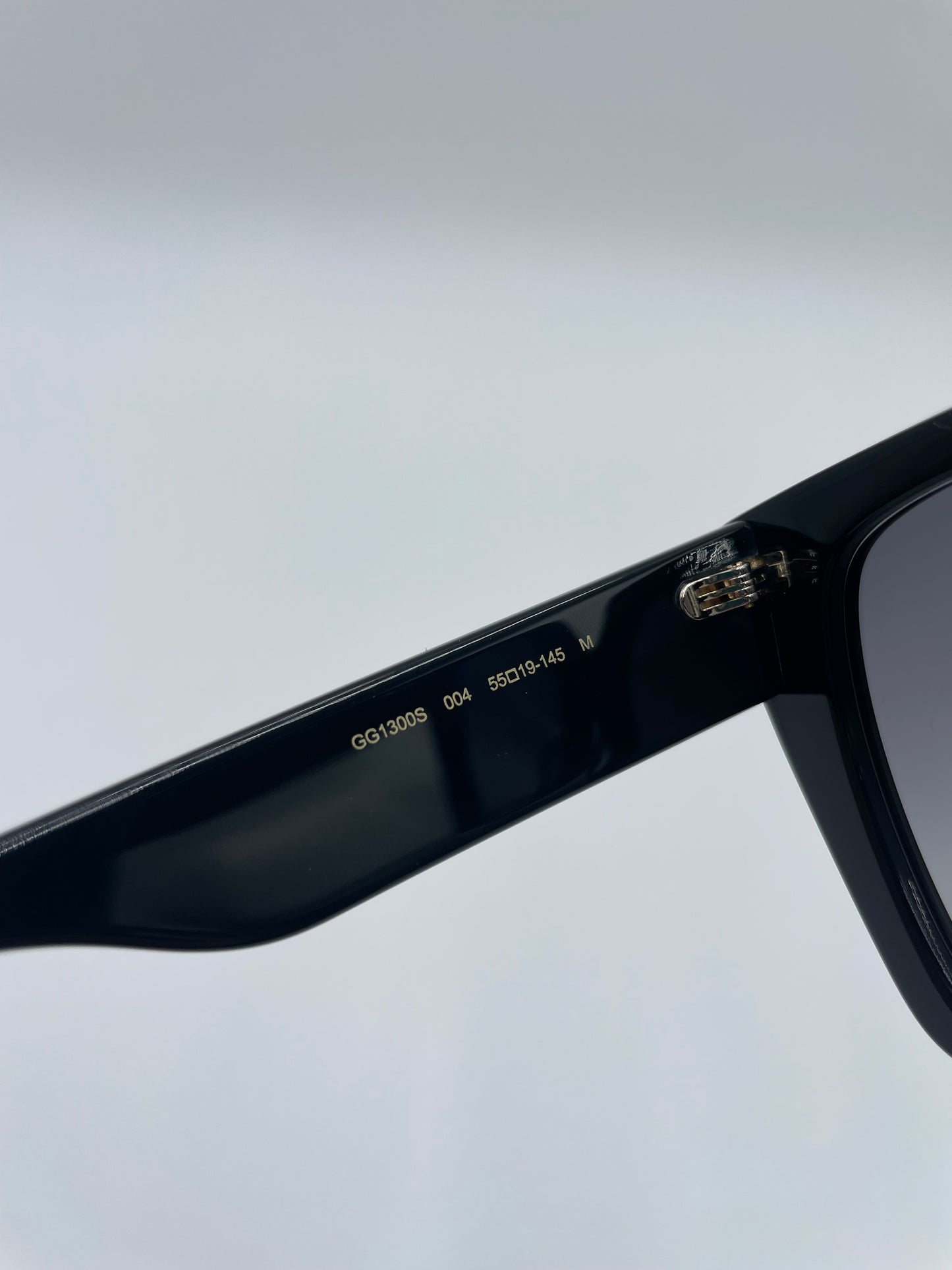 Gucci Square Frame Cat-Eye Sunglasses, Black