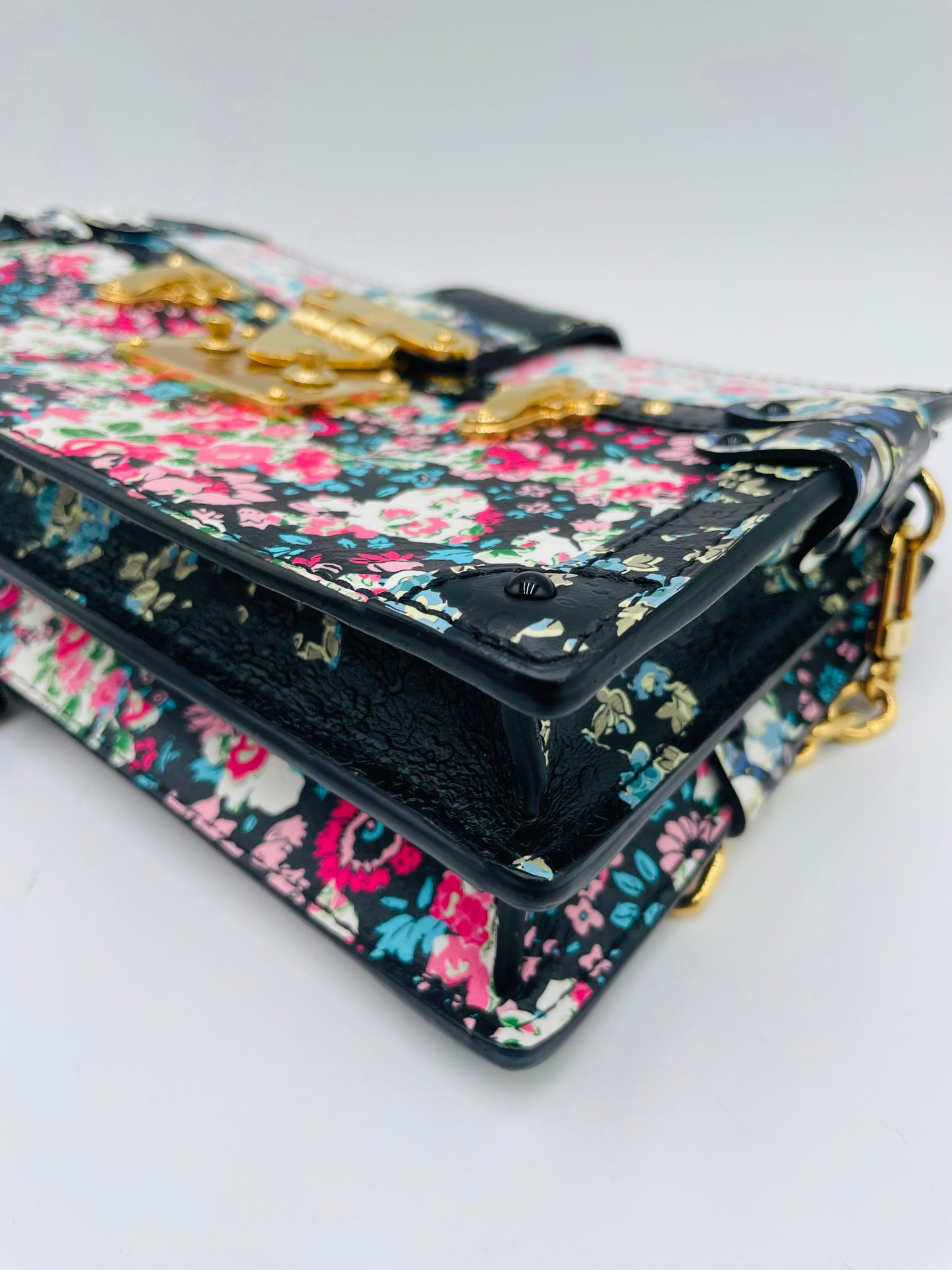 Louis Vuitton Trunk Clutch - Floral