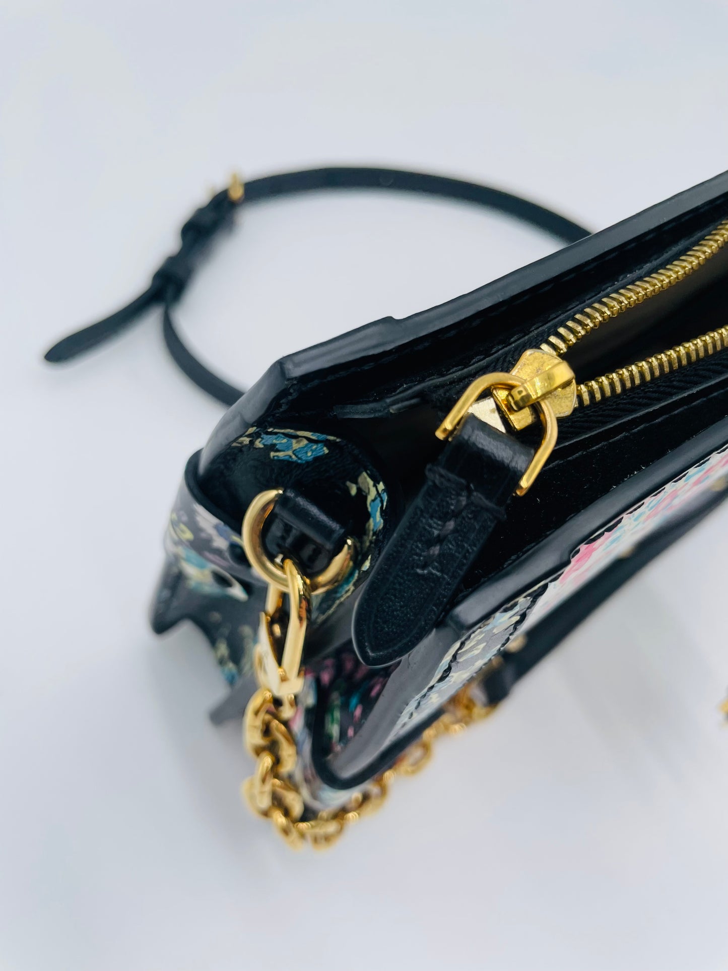 Louis Vuitton Trunk Clutch - Floral
