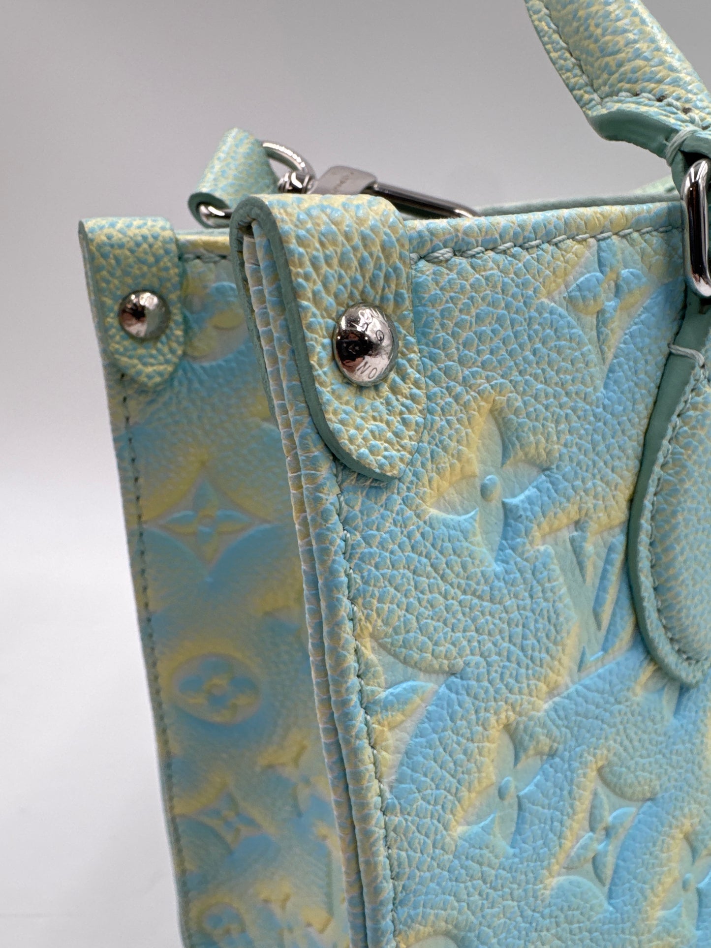 Louis Vuitton On The Go Summer Stardust, PM