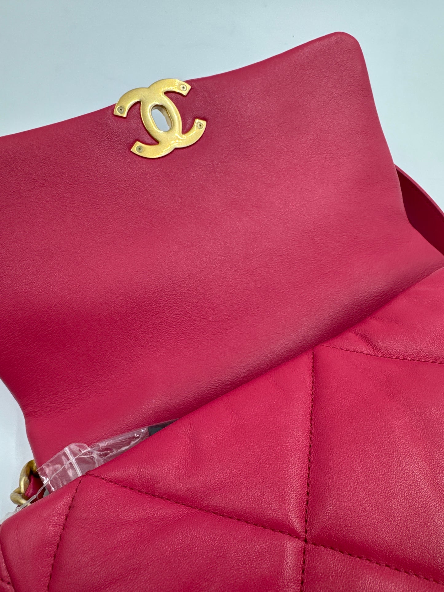 Chanel 19 Lambskin Quilted Shoulder bag pink, Large