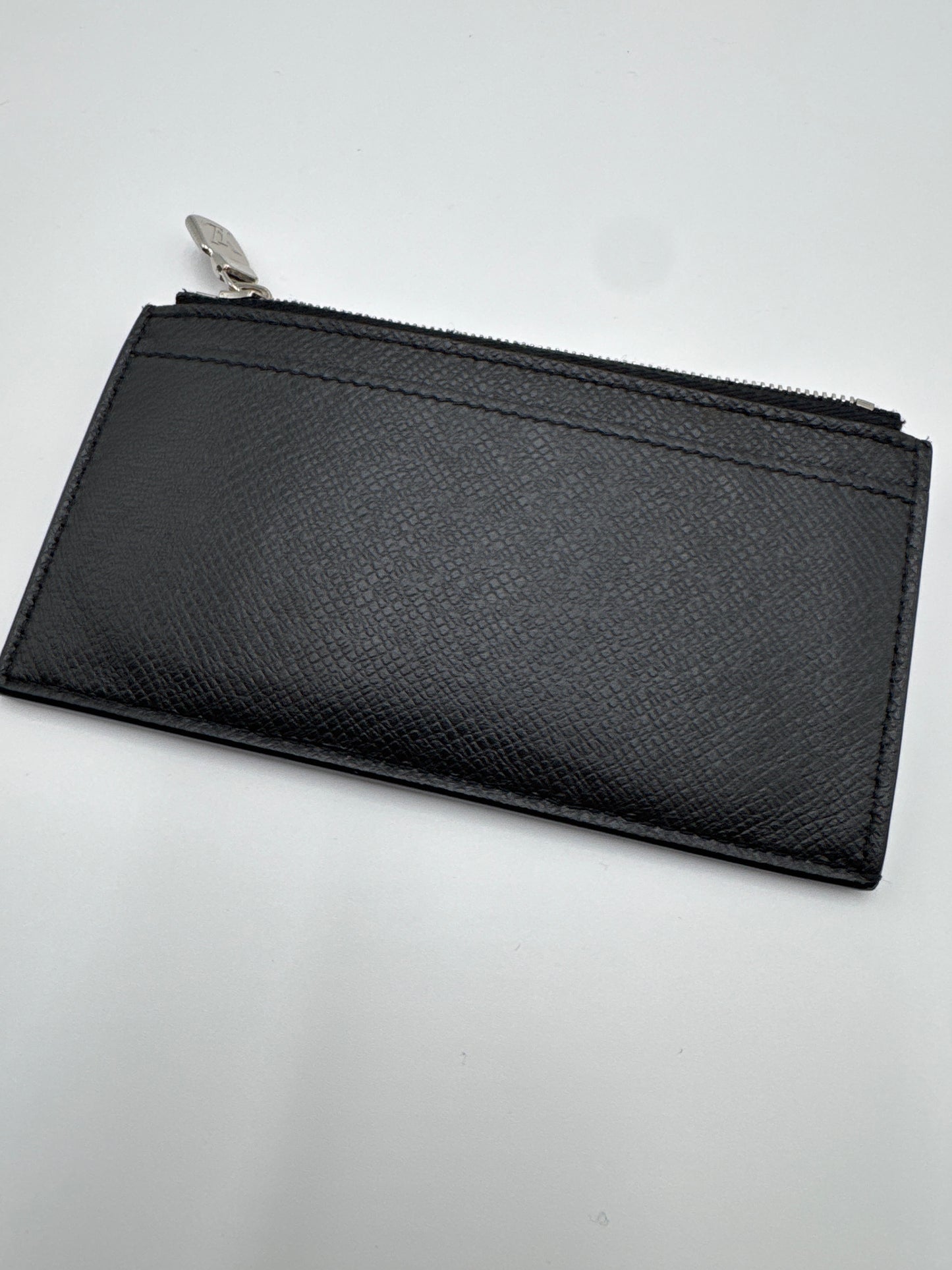 Louis Vuitton Taiga Zippy Card Holder, Black