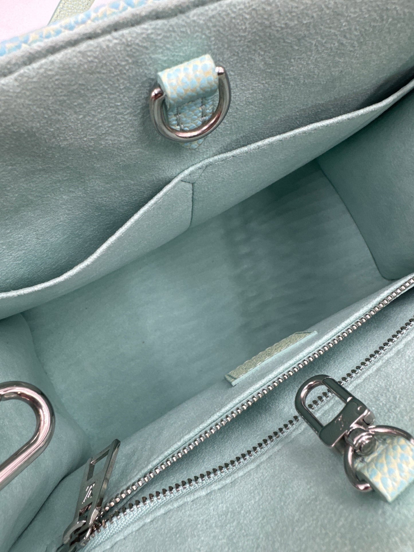 Louis Vuitton On The Go Summer Stardust, PM