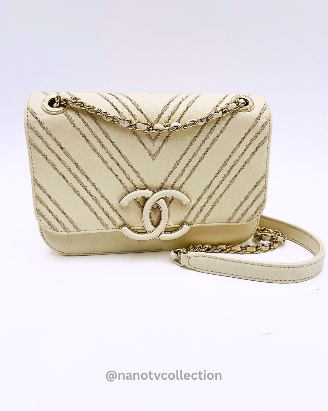 Chanel SheepSkin Triple Stitch Chevron Flap Chain Shoulder bag, Cream/ Off White