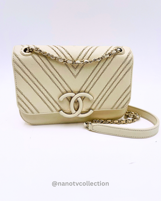 Chanel SheepSkin Triple Stitch Chevron Flap Chain Shoulder bag, Cream/ Off White