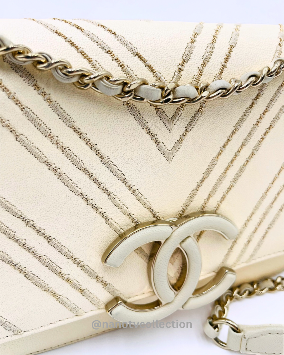 Chanel SheepSkin Triple Stitch Chevron Flap Chain Shoulder bag, Cream/ Off White