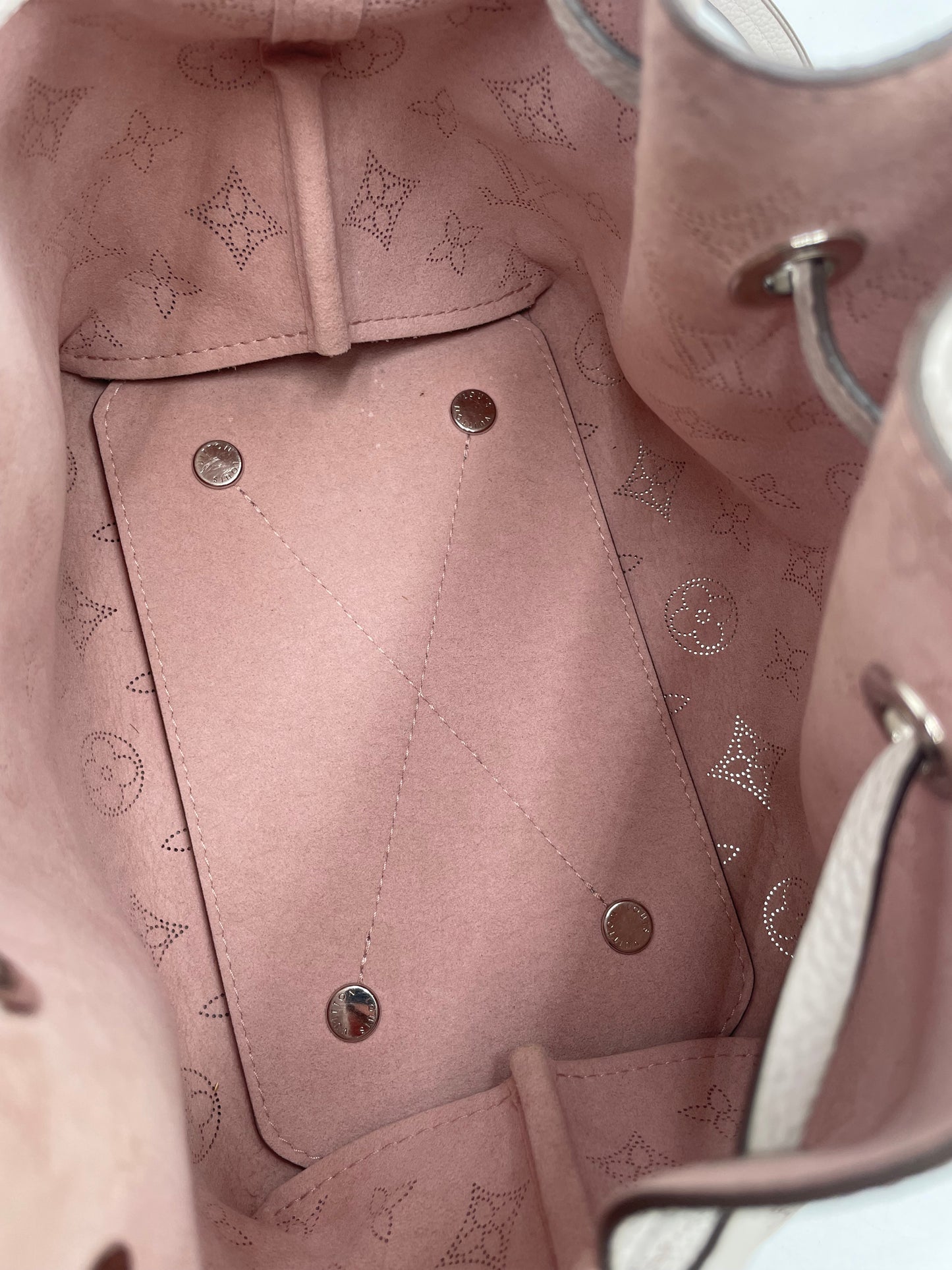 Louis Vuitton Bella Galet Mahina, Bone