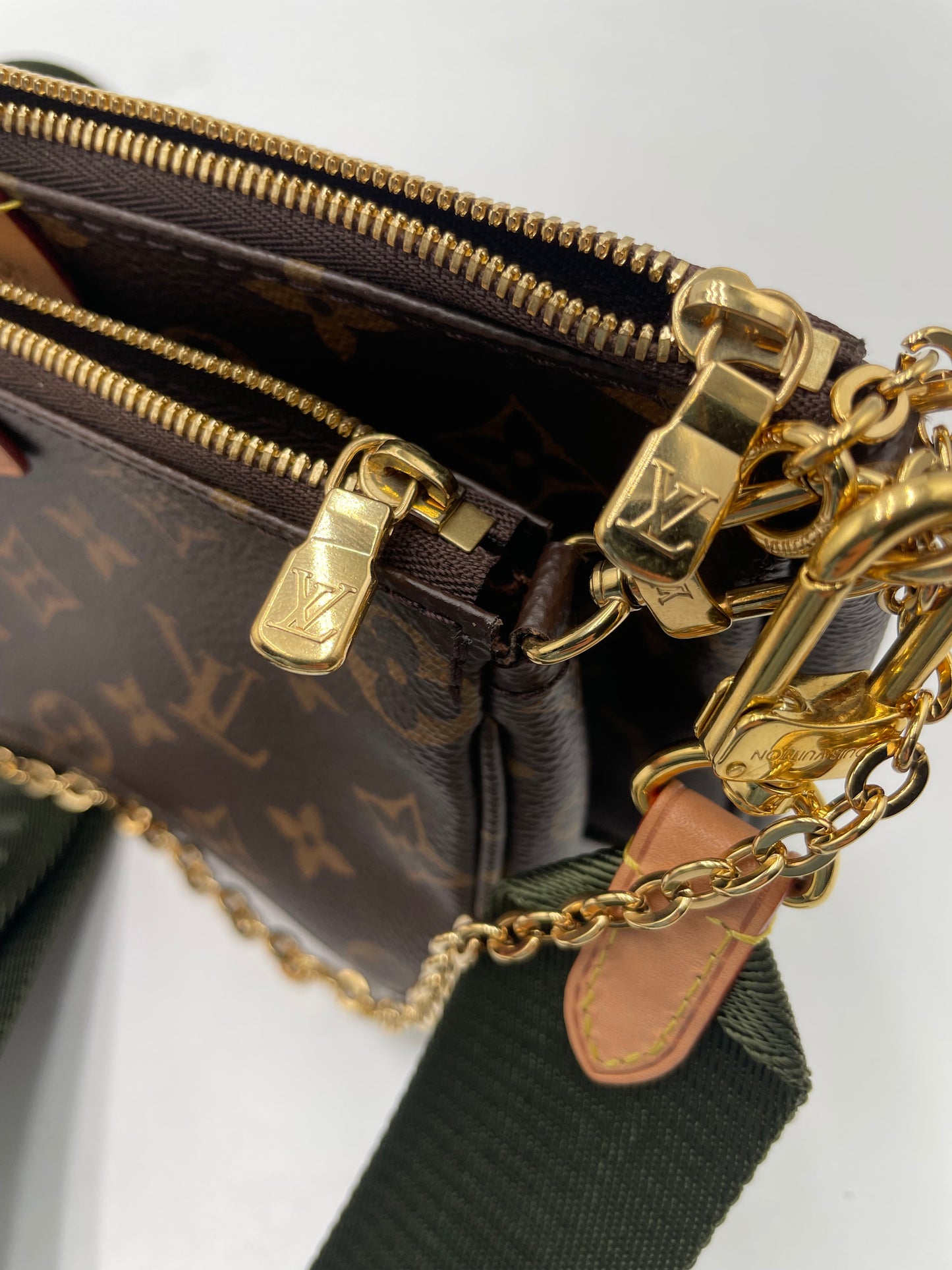 Louis Vuitton Multi Pochette, Monogram