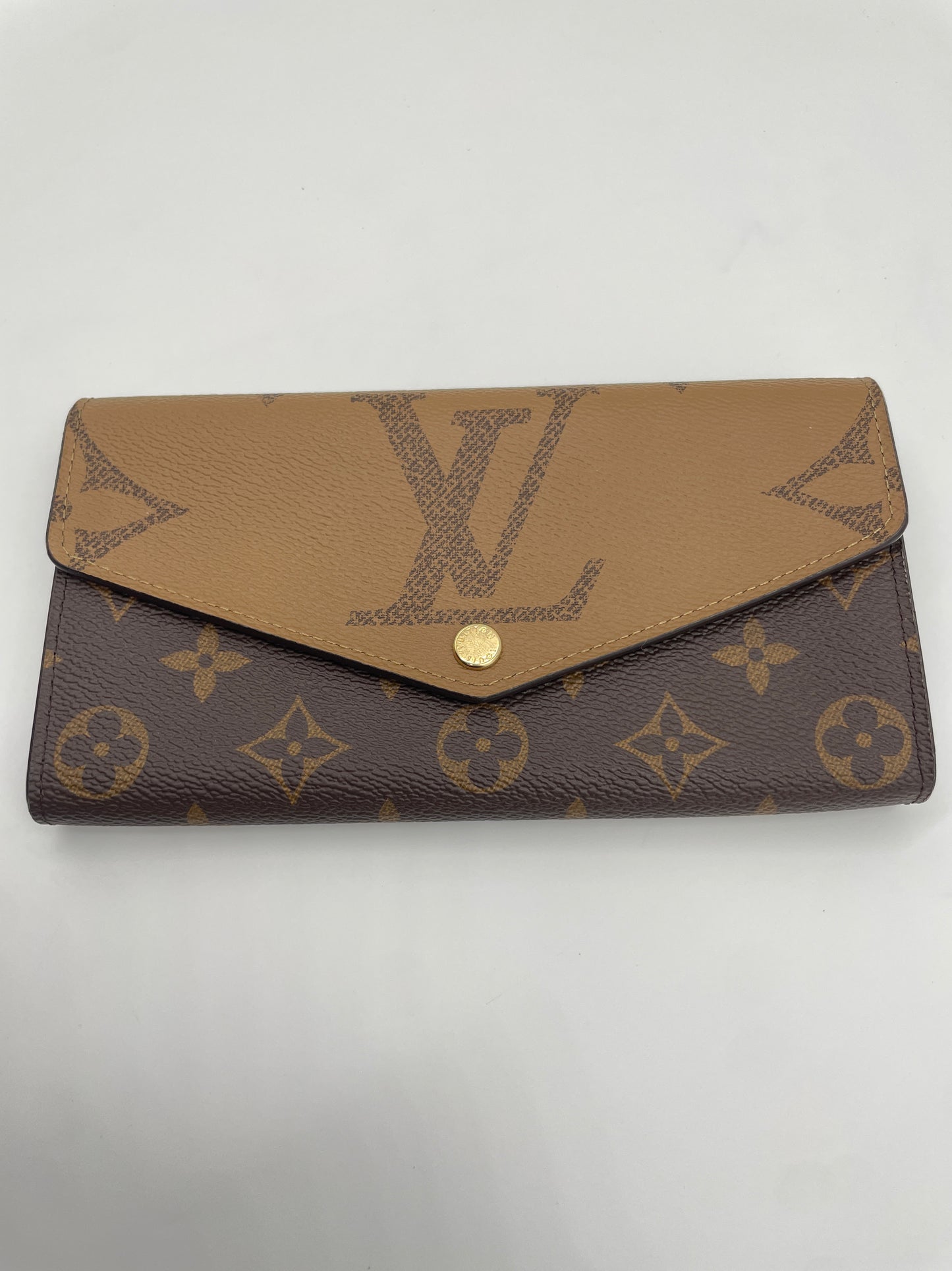 Louis Vuitton Giant Reverse Monogram Sarah wallet