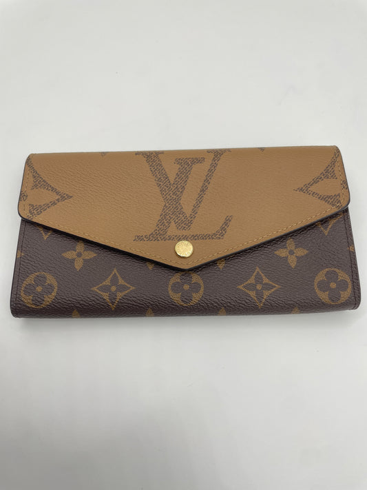 Louis Vuitton Giant Reverse Monogram Sarah wallet