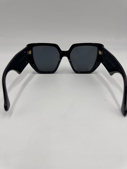 Gucci Black Rectangular Frame Sunglasses