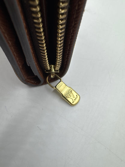Louis Vuitton Monogram Compact wallet