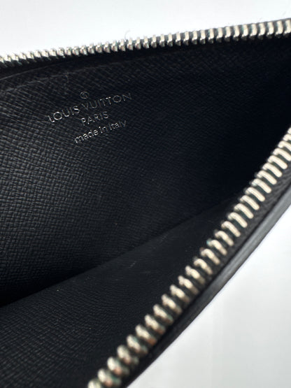 Louis Vuitton Taiga Zippy Card Holder, Black