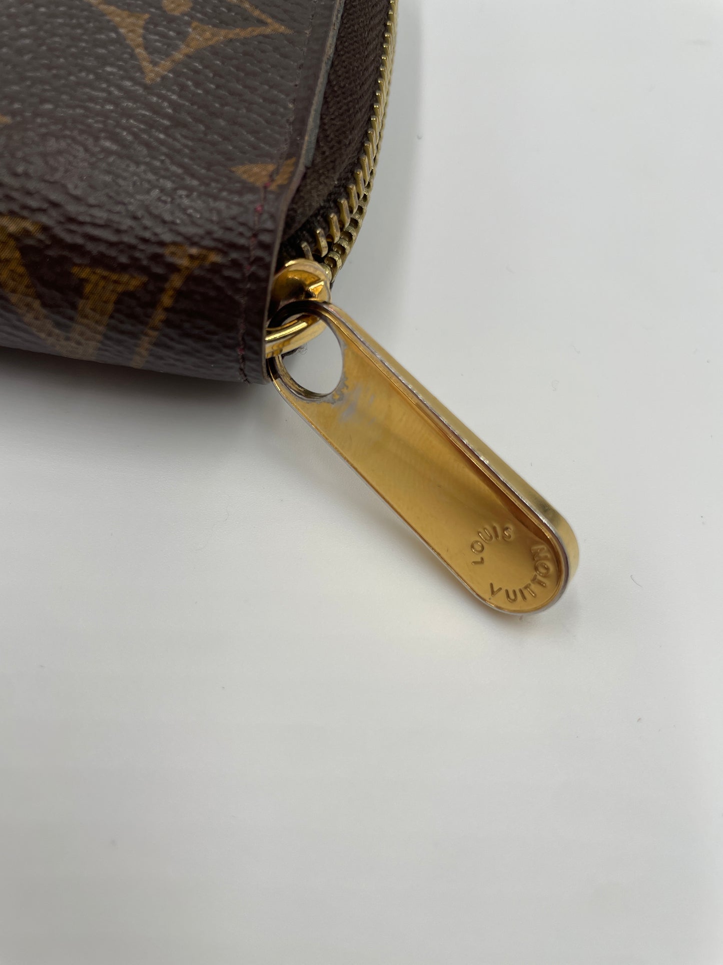 Louis Vuitton Monogram Long Zippy wallet, Fuchsia Interior