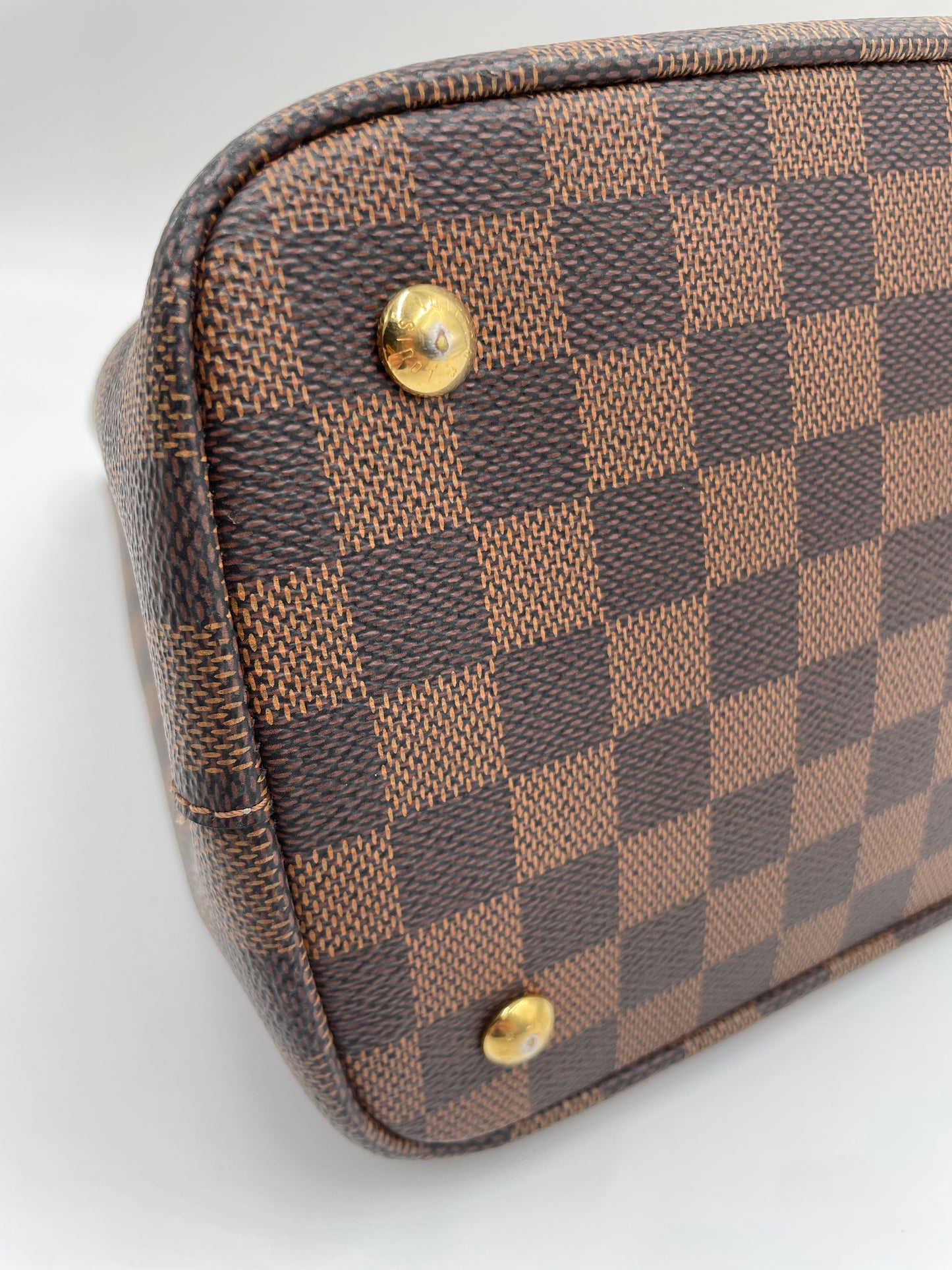 Louis Vuitton Damier Kensington Bag