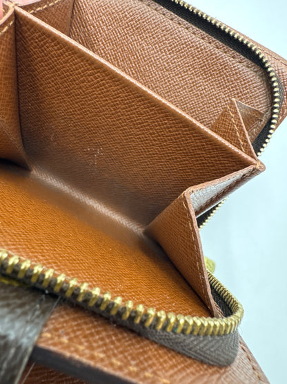 Louis Vuitton Monogram Compact wallet