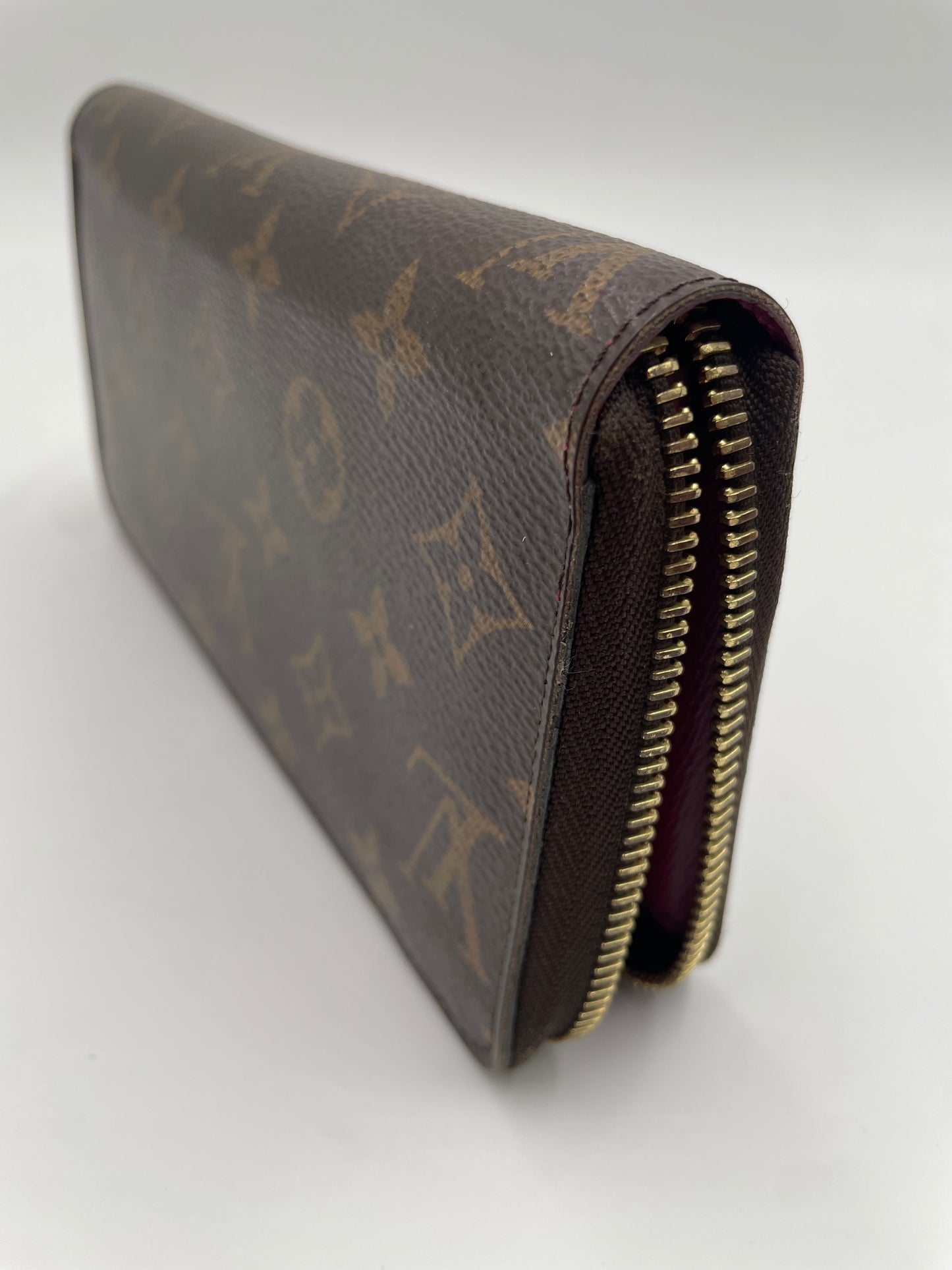 Louis Vuitton Monogram Long Zippy wallet, Fuchsia Interior