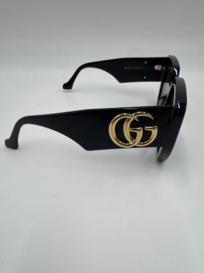 Gucci Black Rectangular Frame Sunglasses