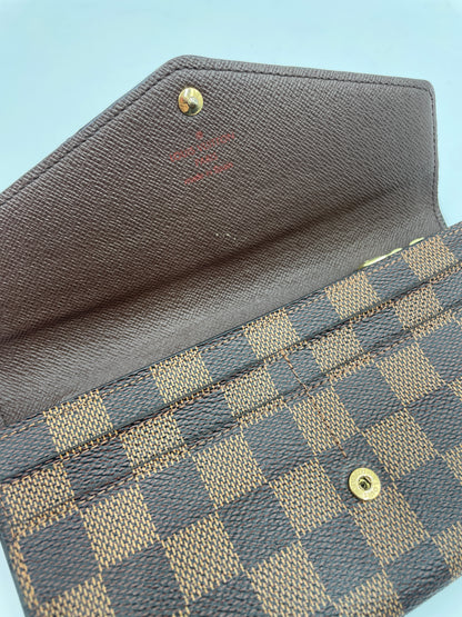 Louis Vuitton Damier Sarah wallet