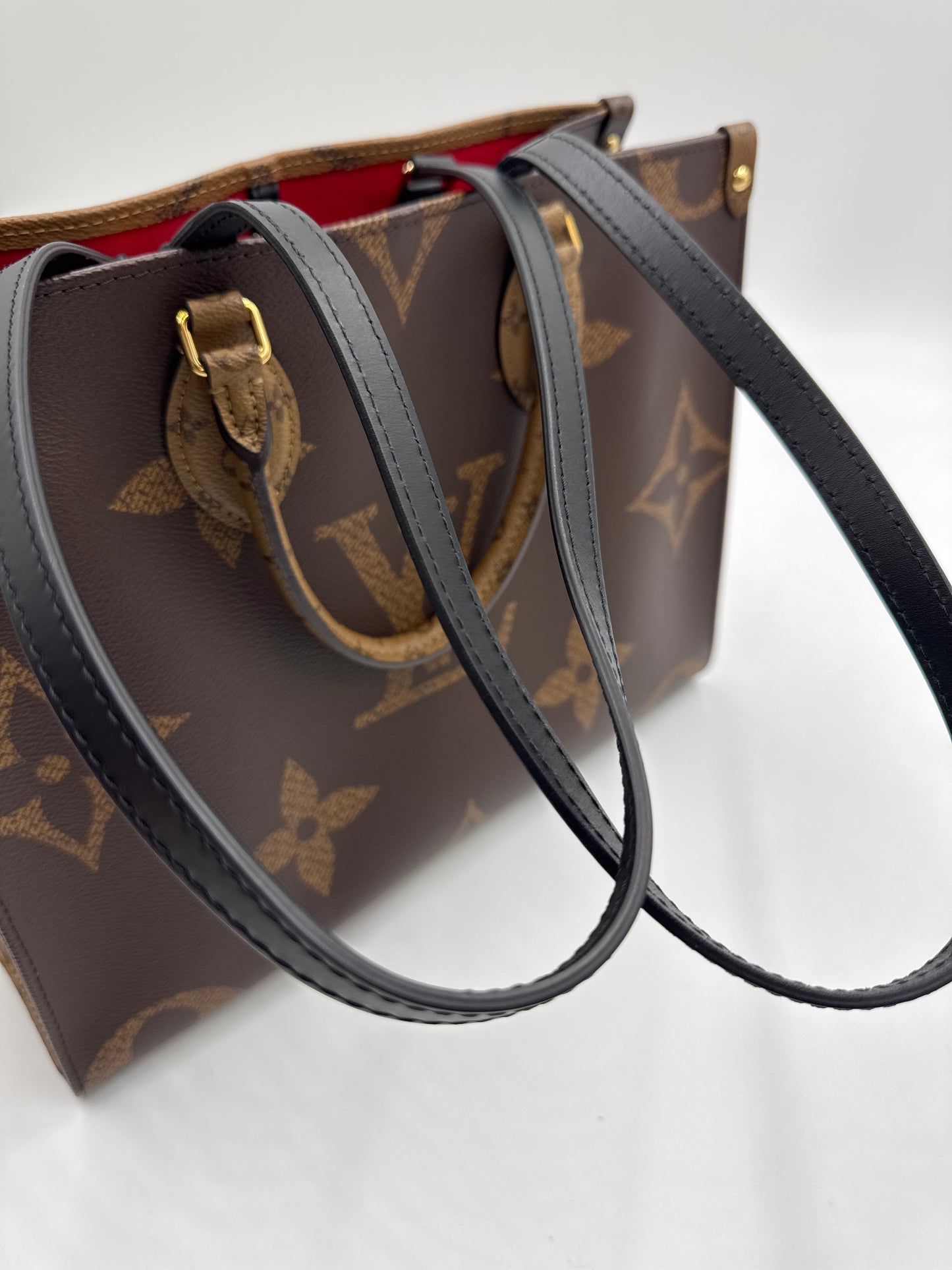 Louis Vuitton Reverse Monogram On The Go, MM